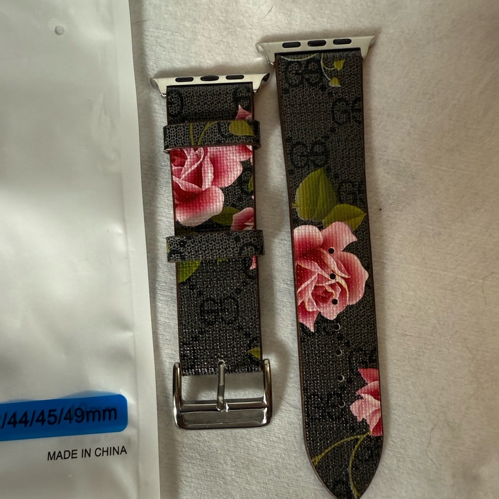 Floral Pattern Leather Watch Band for Women - Black with Pink Roses